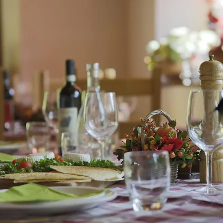 Le Radici Alloggio per agriturismo *